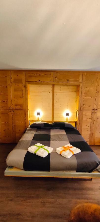 Complesso I Dadi - Condominio Cielo Alto Breuil-Cervinia Exteriör bild